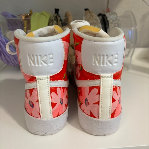 LoveShackFancy Hand Painted Nike Sneakers - Size 8 - Picture 2 of 7